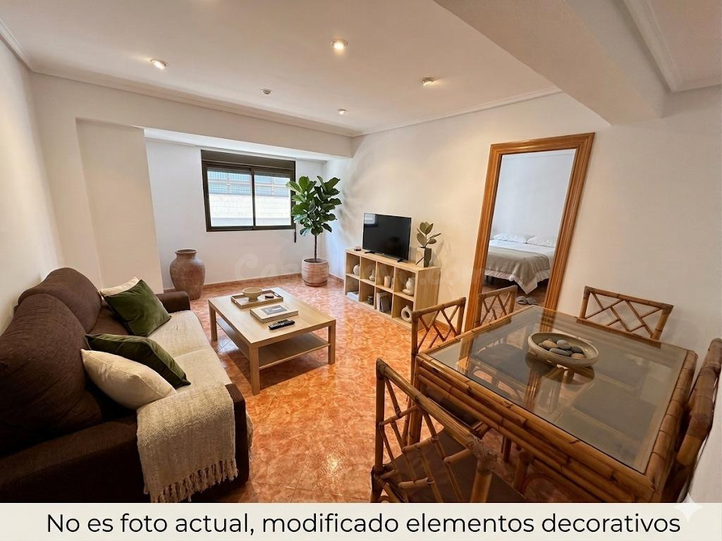 ¡Oportunidad Única en Valencia! Piso Listo Para Entrar a Vivir por €285,000 ✨