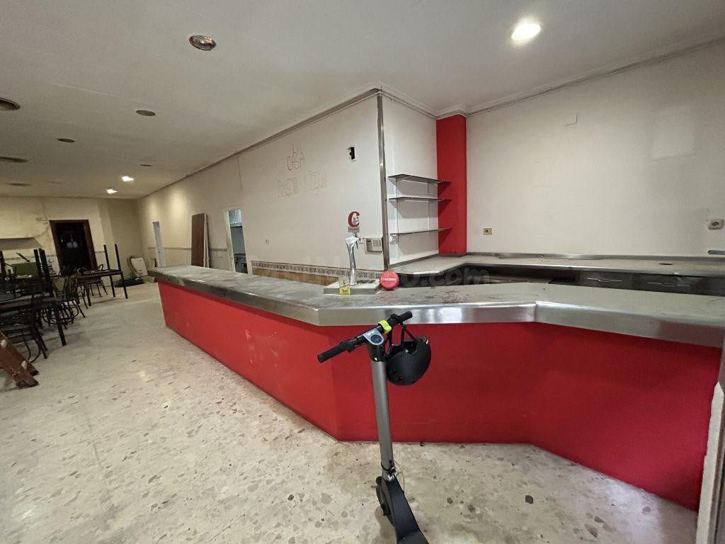 ¡¡SE ENTREGA CON LICÉNCIA DEFINITIVA EN VIGOR!! - AMPLIO LOCAL - HOSPITAL EL PESSET - AV GASPAR AGUILAR