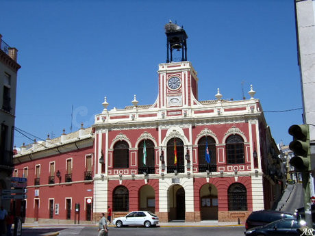Local comercial 500m² en venta - MORÓN DE LA FRONTERA