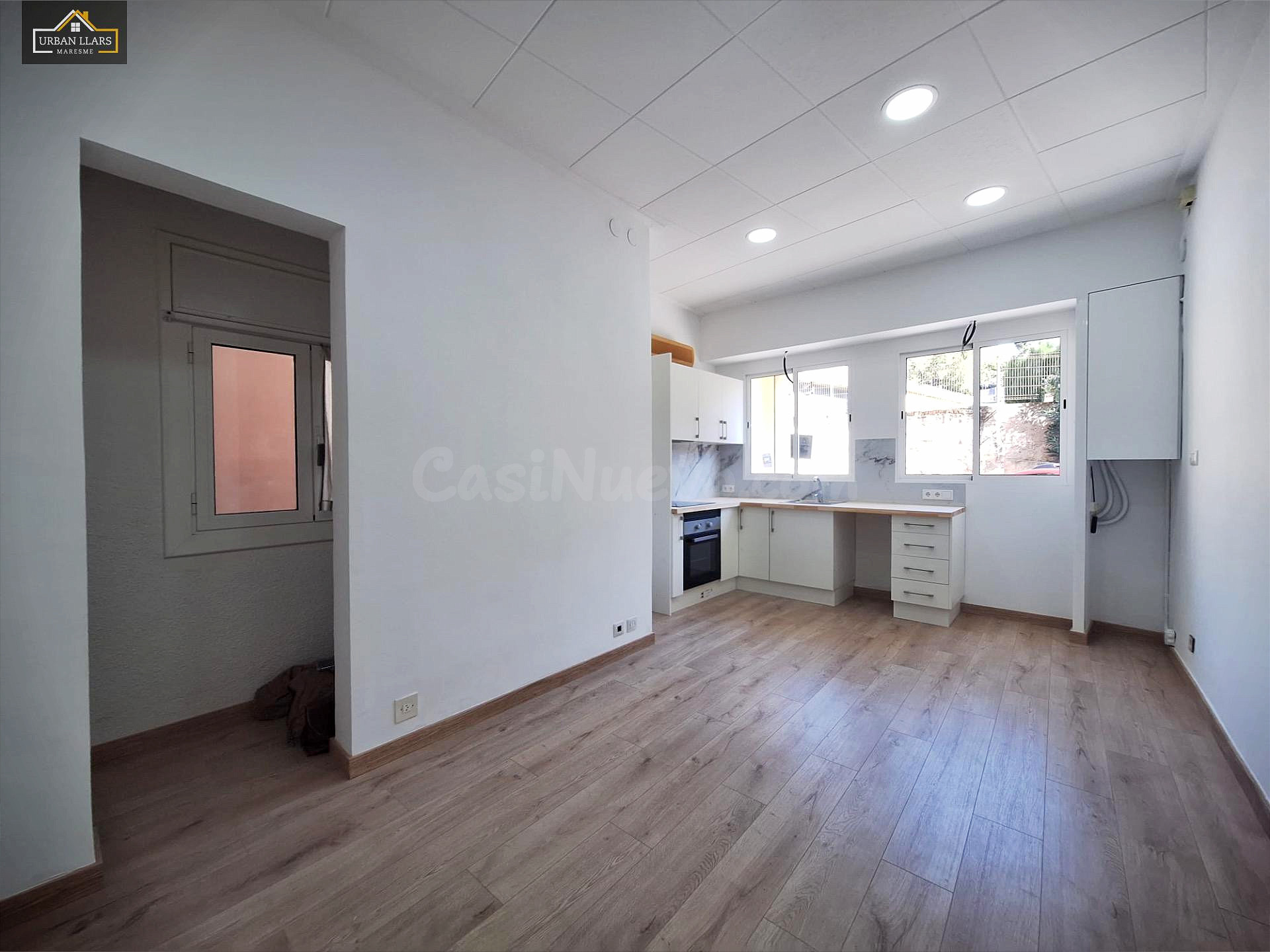 Duplex invertido recién reformado en el centro
