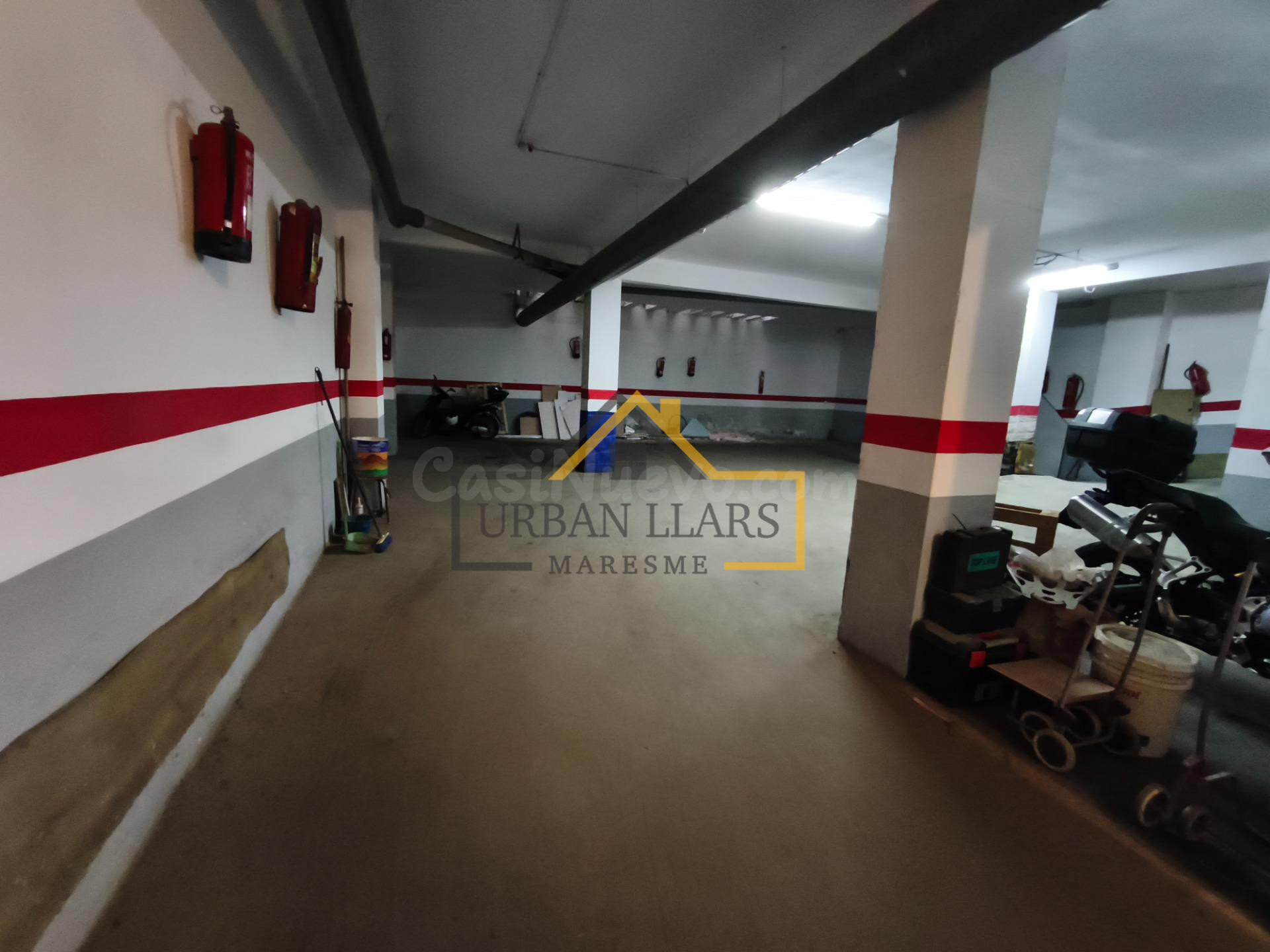 PARKING/GARAGE/LOCAL/TALLER....ESPECTACULAR EN EL CENTRO