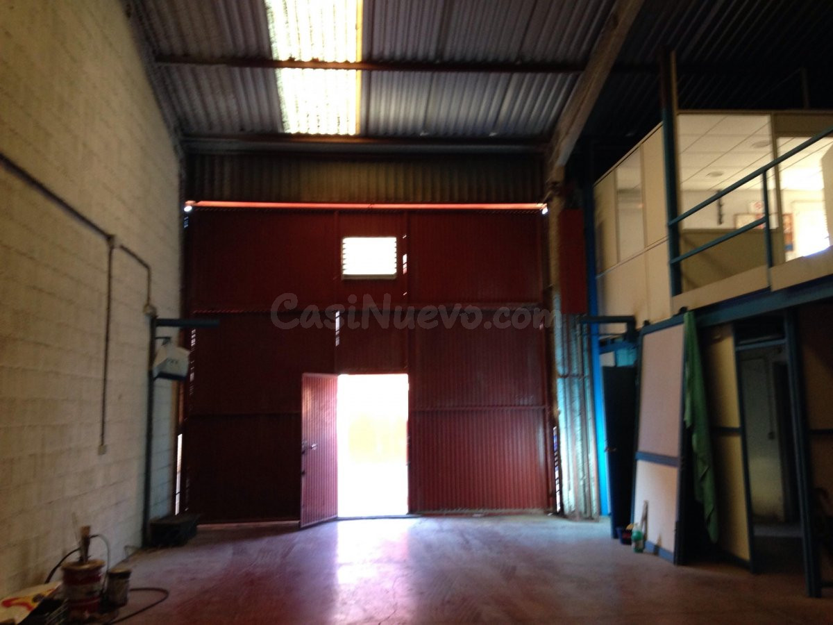 Nave industrial 375m² en alquiler - Alcala de Guadaira