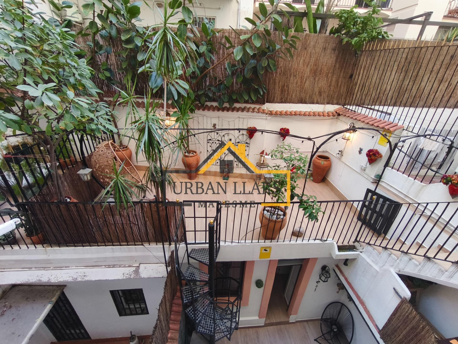 DUPLEX ÚNICO CON ASCENSOR Y DOS TERRAZAS