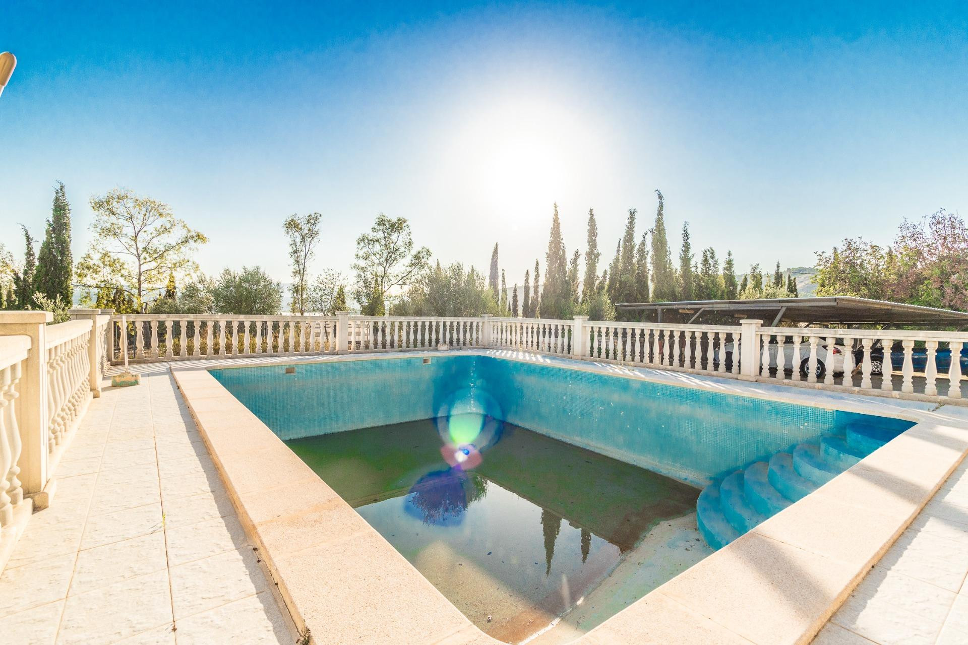 Chalet 4 habitaciones 273m² en venta - Urb. almaguer