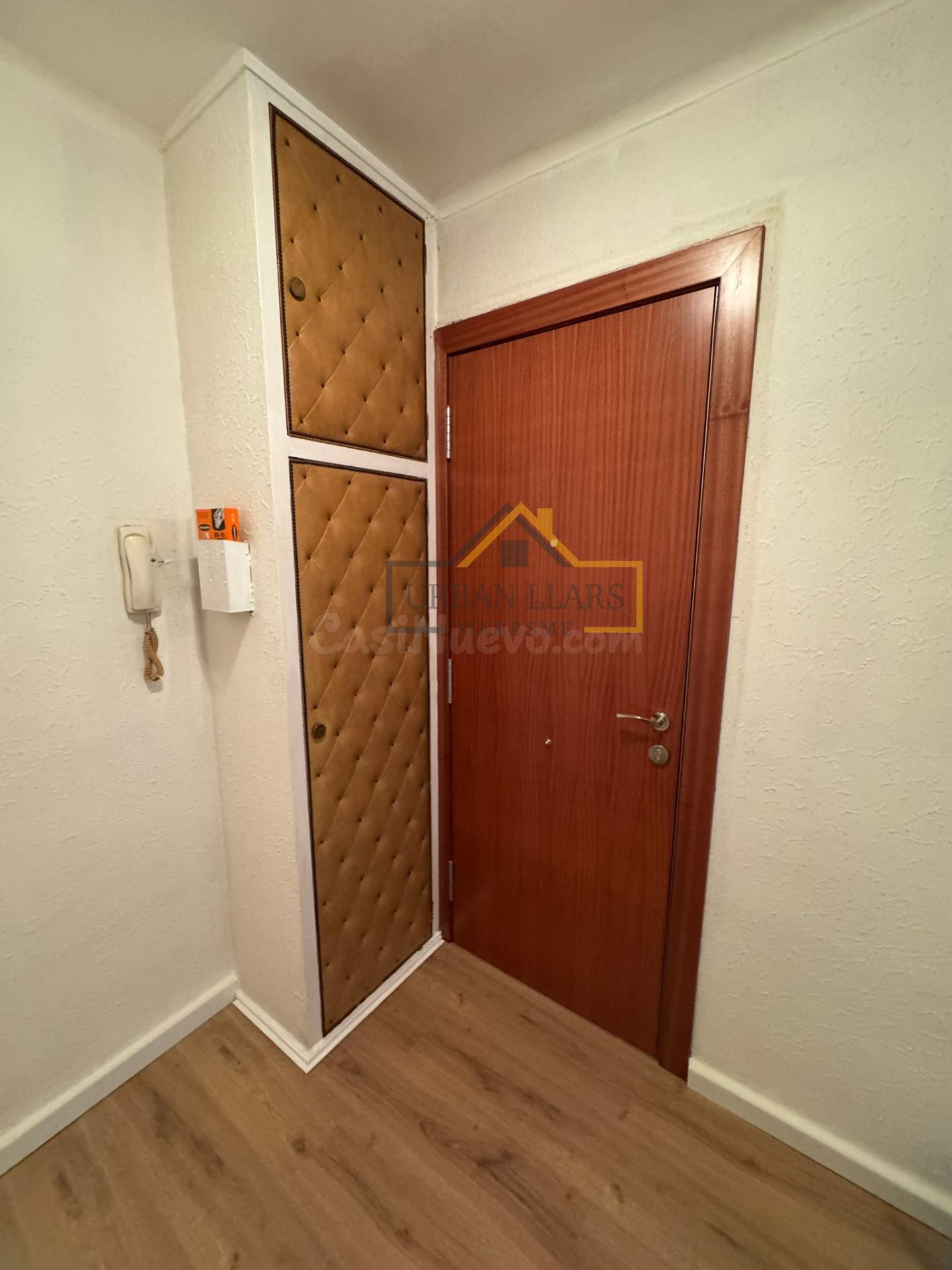 Piso de 4 habitaciones en Peramas. - foto 2