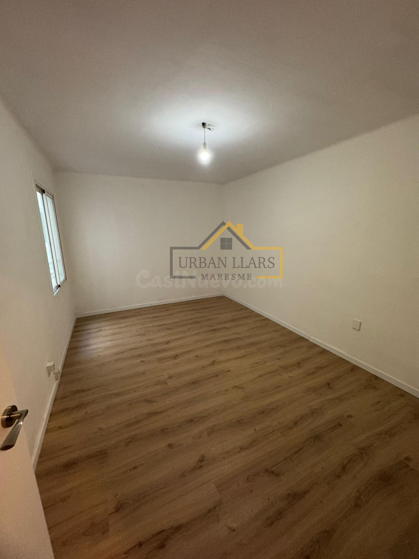 Piso de 4 habitaciones en Peramas. - foto 4
