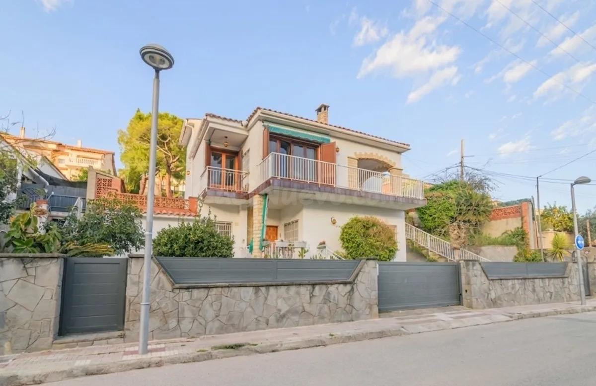 CHALET EN MAS TRADER IDEAL PARA FAMILIAS