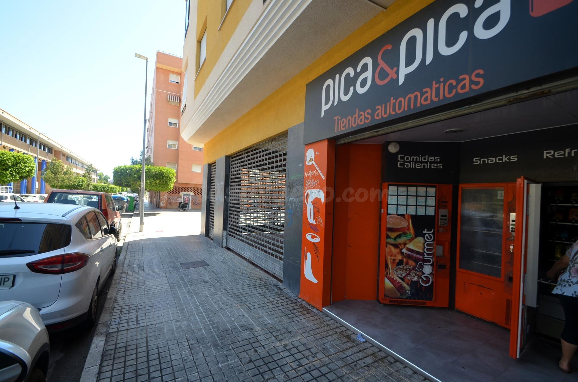 SE VENDE LOCAL COMERCIAL EN EL CENBTRO DE LA VILLA JOYOSA! SEVENDGROUP.COM!
