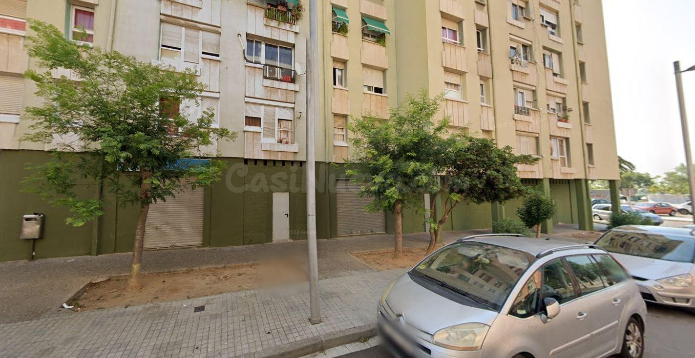 Se vende piso OKUPA en Calle Riu Llobregat 8 de Tarragona (Tarragona).
