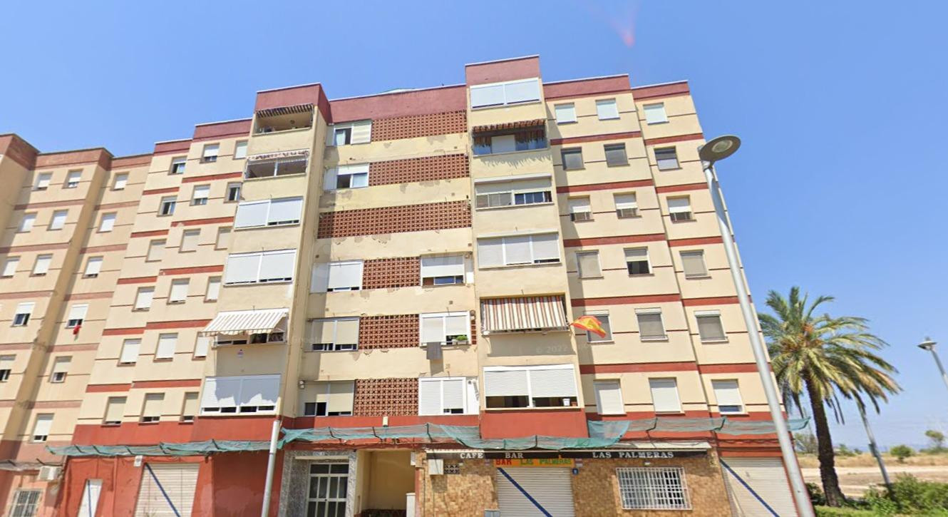 Se vende piso OKUPADO en Calle Riu Llobregat 18 de Tarragona (Tarragona)