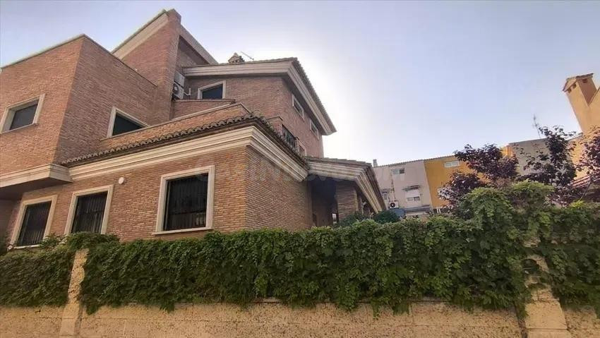 CASA OKUPADA EN VENTA EN BENIPARELL - foto 3