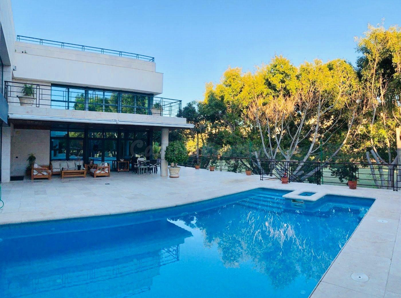 Chalet de lujo en el Club de Golf de San Juan.