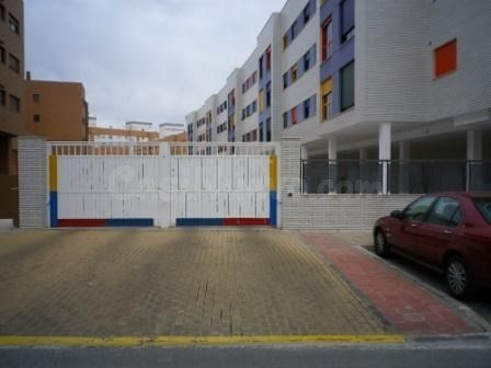 Garaje 24m² en alquiler - Uji - foto 2