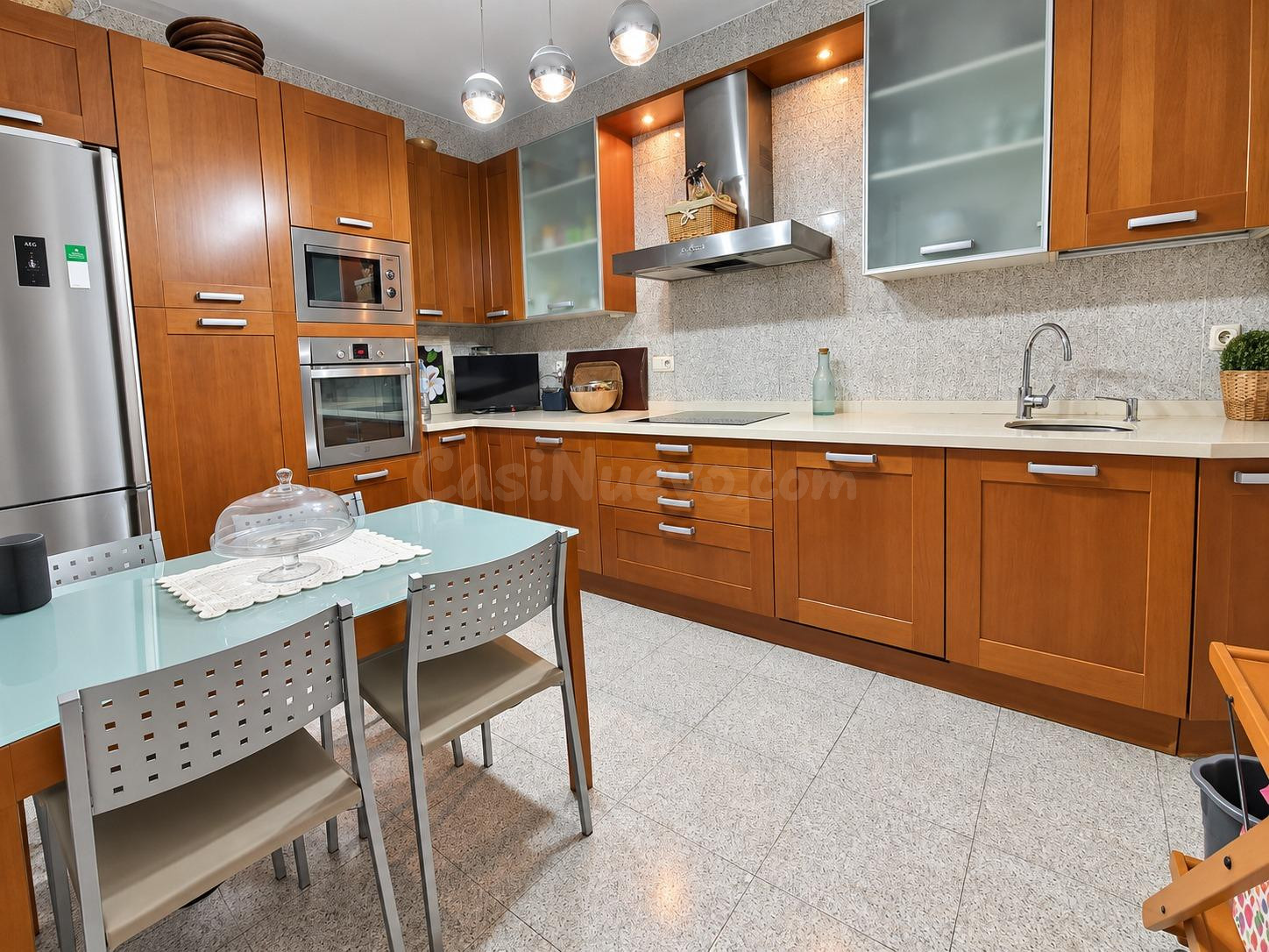 ¡MAGNIFICA VIVIENDA AMUEBLADA EN ALQUILER EN CALLE ALTAMIRA!