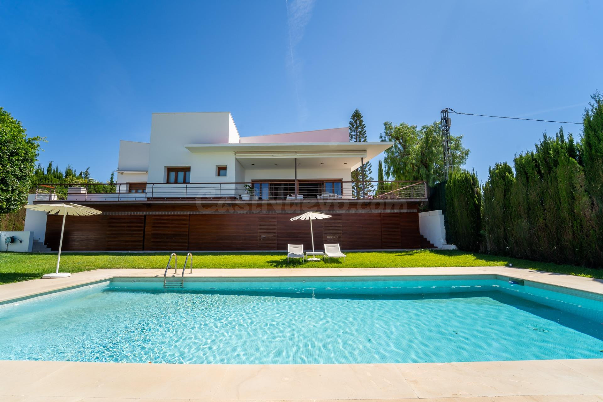 Espectacular Villa Moderna en Residencial Bonavista, Elche -