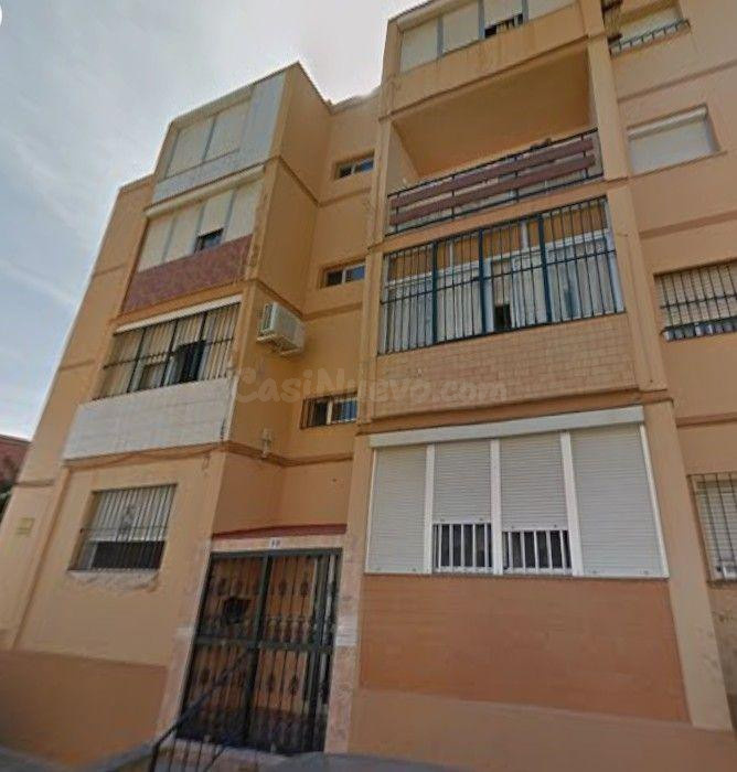 Se vende piso CESIÓN DE REMATE en C/ SANCHEZ MEJIAS  en Algeciras (Cádiz)