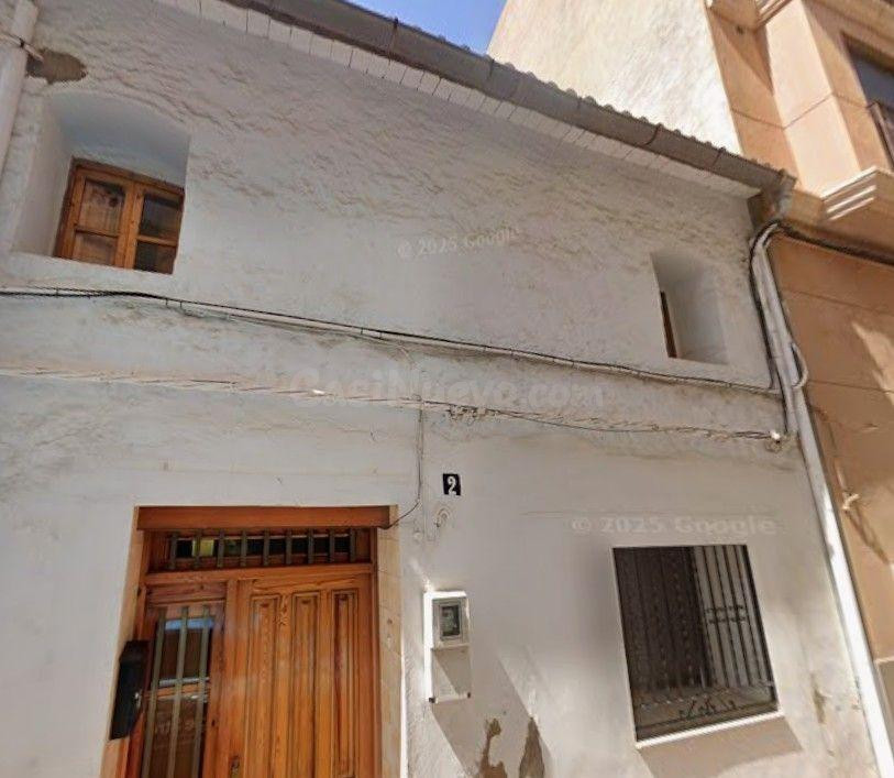 Se vende piso CESIÓN DE REMATE en C/  VALENCIA en Alginet (Valencia)