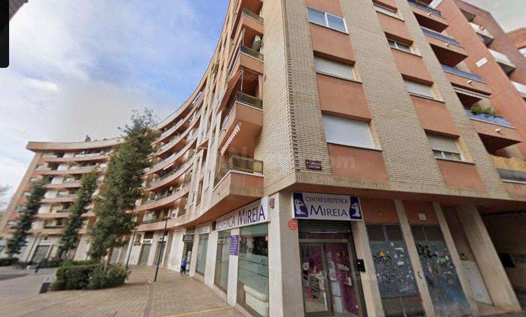 SE VENDE PISO OKUPADO en Calle Carrero del Gas Nº 19 Reus (Tarragona)