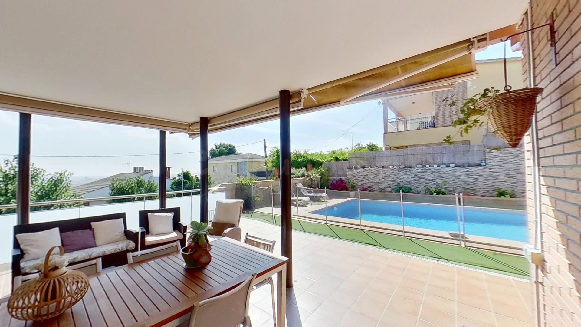 Elegante casa en venta - foto 2