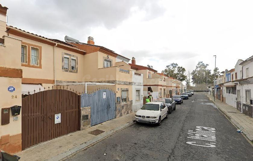 Se vende piso CESIÓN DE REMATE en C/ ITALICA en Coria del Río (Sevilla)