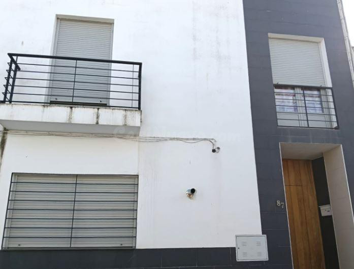 Se vende piso CESIÓN DE REMATE en C/  CABALLEROS en Villa de