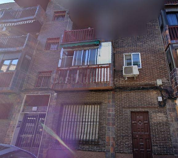 Se vende piso CESIÓN DE REMATE en C/  VILLAVEZA en Madrid