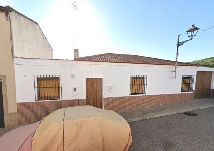 Se vende piso CESIÓN DE REMATE en C/  AGUILAS LAS  en Andúja - foto 2