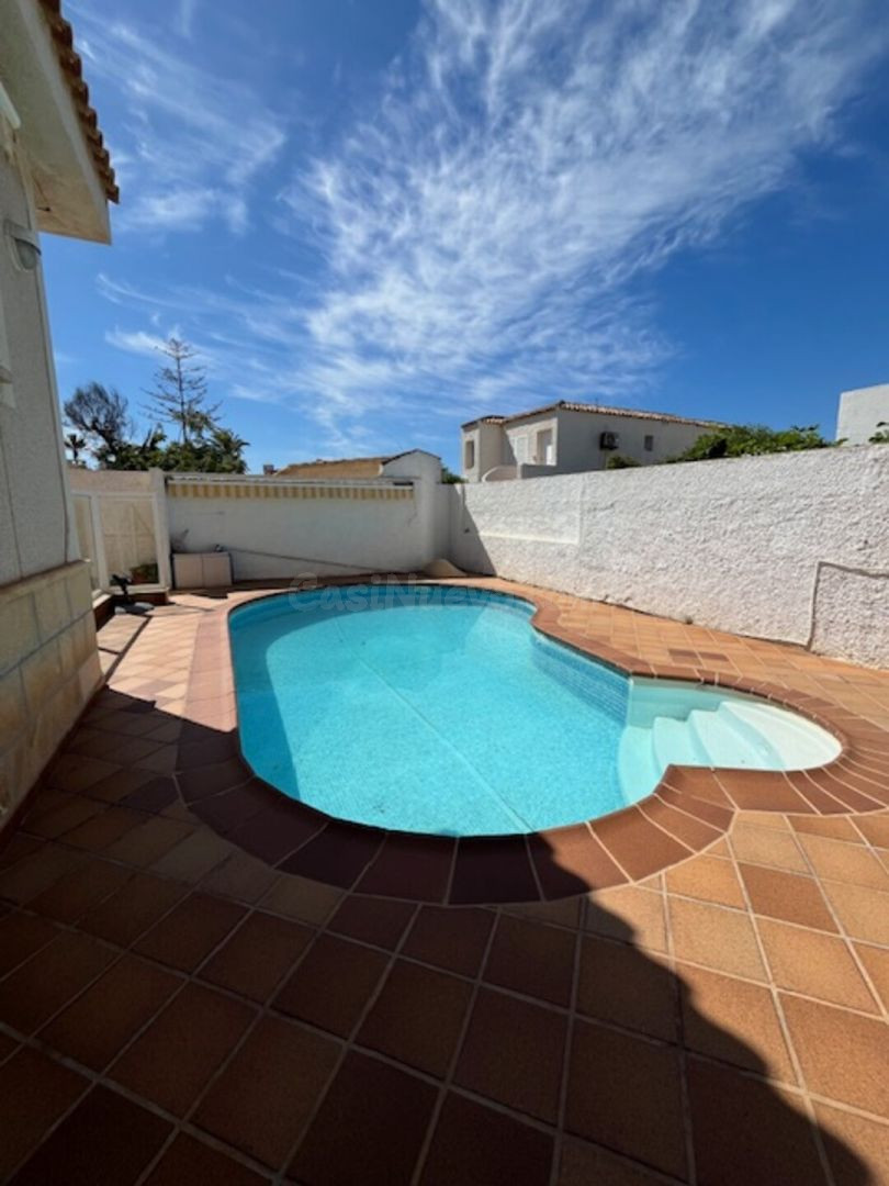 CHALET ZONA PLAYA LAS GAVIOTAS- PEDRUCHO - foto 2