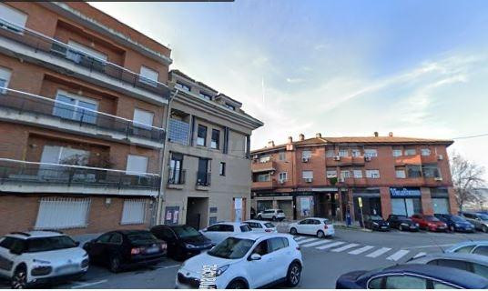 SE VENDE DÚPLEX OKUPADO en Miguel Hernandez Velilla de San Antonio (Madrid)