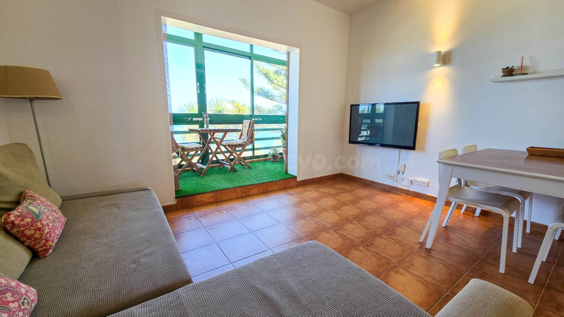 Apartamento en Bajamar de 2 habitaciones reformado en comple - foto 4