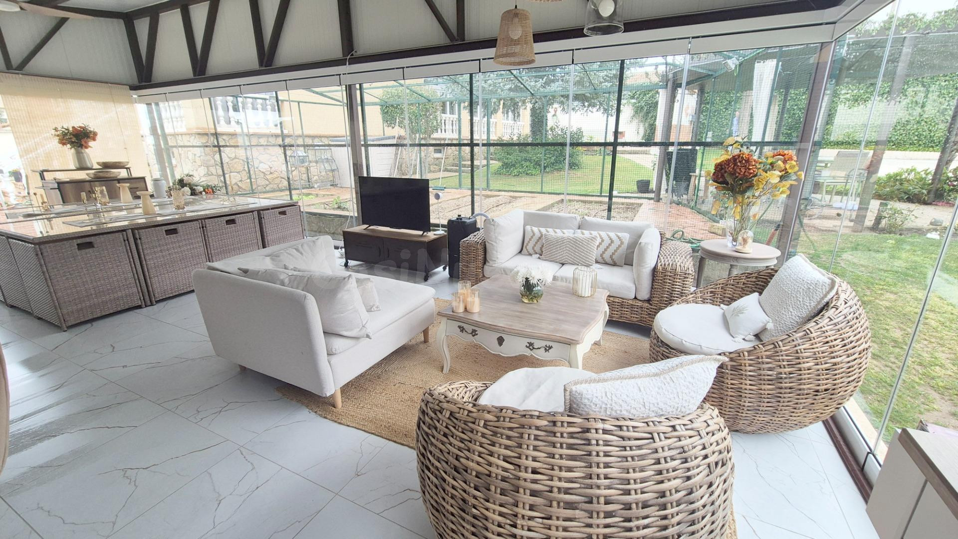 CHALET VENTA MOZÁRBEZ. Urbis te ofrece un chalet independiente en venta en Mozárbez, Salamanca.