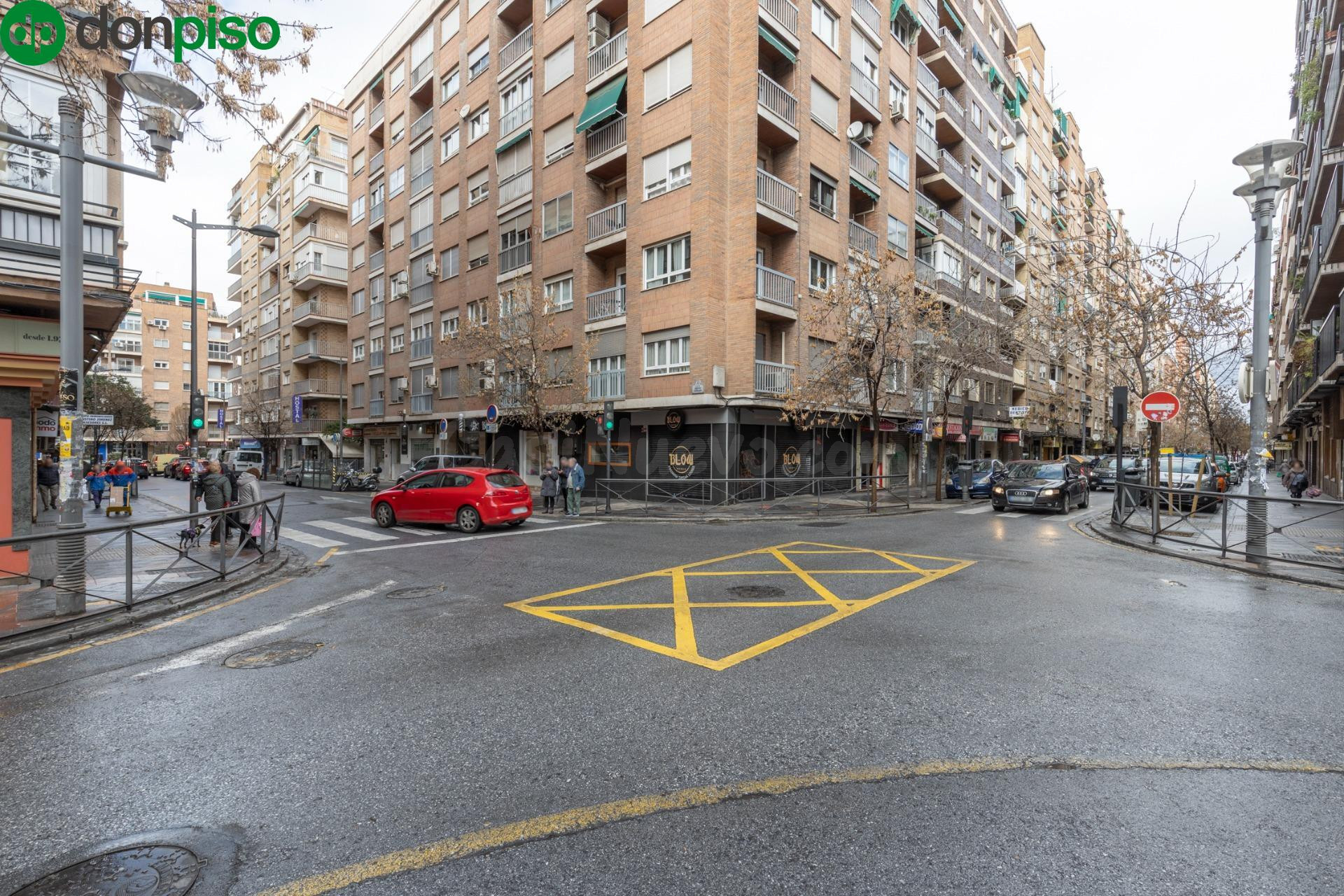 ¡Plaza de garaje en excelente ubicación! - CAMINO DE RONDA