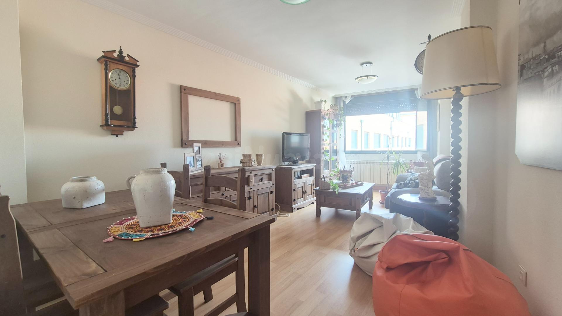 PISO VENTA CALZADA DE VALDUNCIEL. Urbis te ofrece un piso en venta en Calzada de Valdunciel, Salamanca.