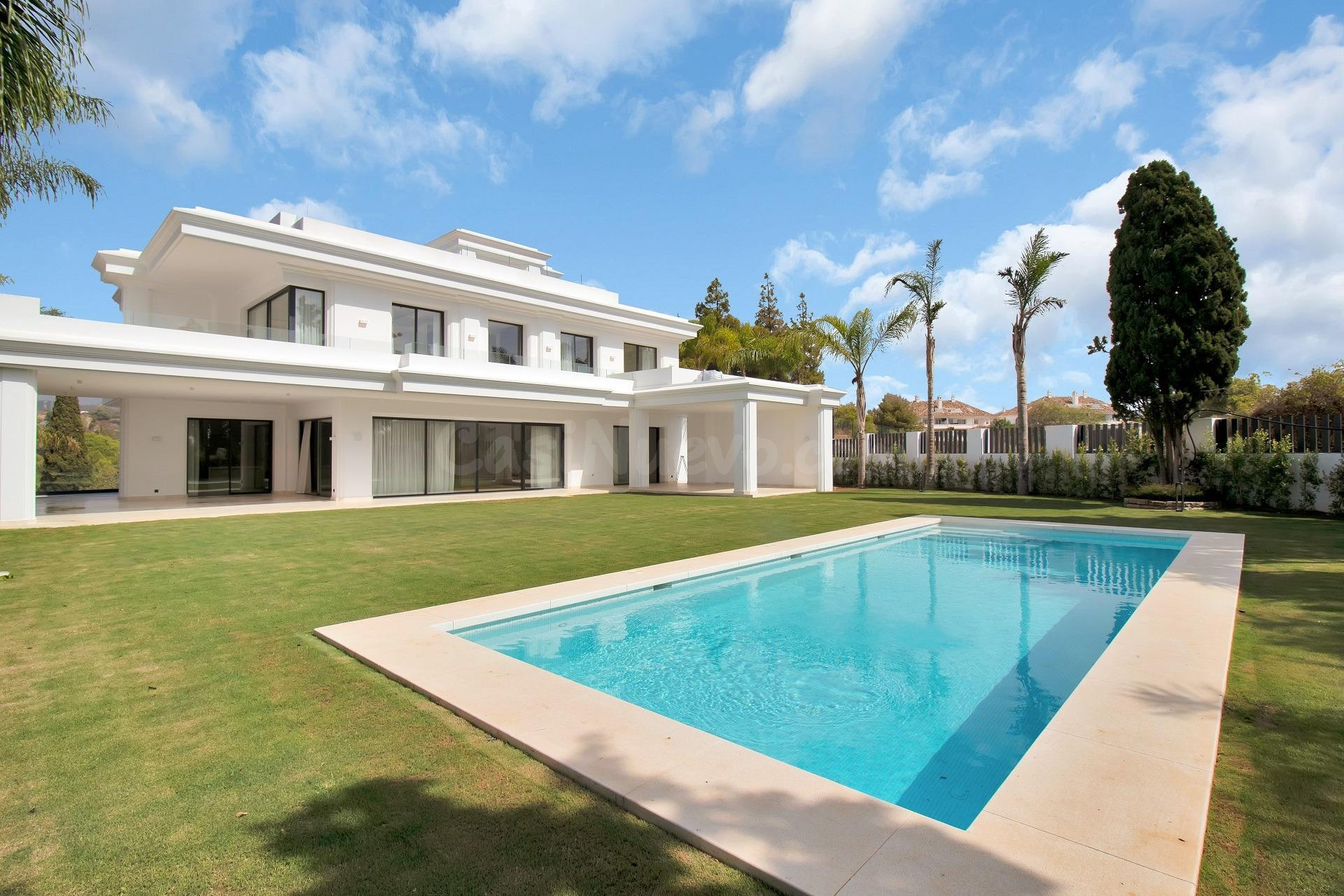Villa de lujo de 6 dormitorios y 6 baños en Lomas de Marbella Club, Milla de Oro