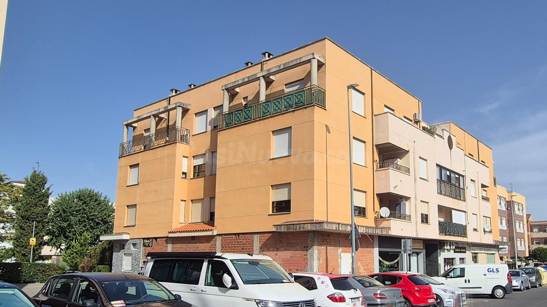 PISO VENTA SANTA MARTA DE TORMES. Urbis te ofrece un piso en venta en Santa Marta de Tormes, Salamanca.