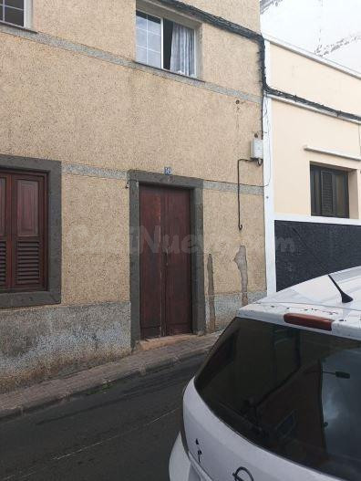 SE VENDE piso OKUPA en C CL OBISPO PILDAIN,149 Pl:1 Pt:0A Ar - foto 2