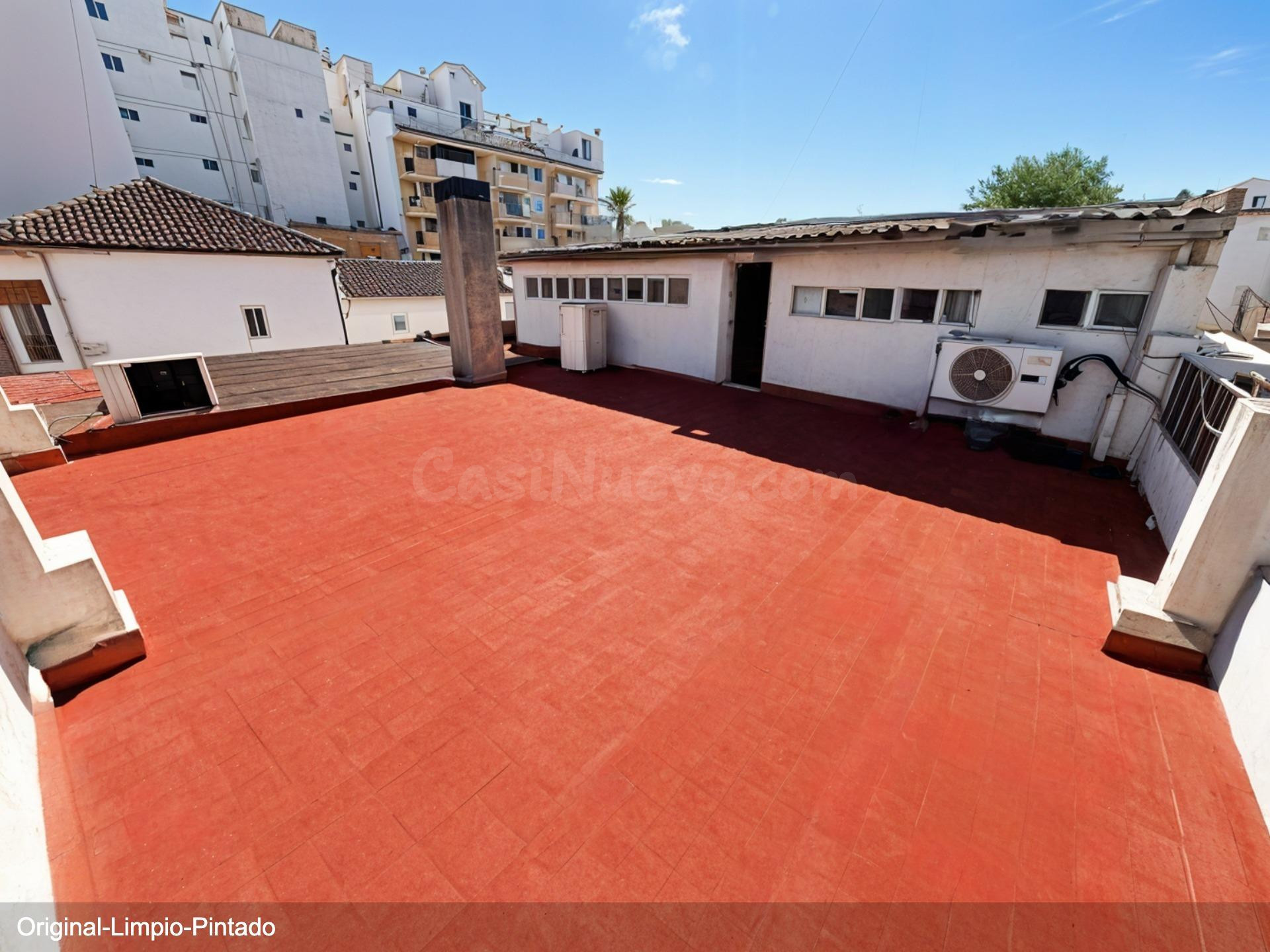 3 viviendas, 1 local comercial(o 4 vivienda) completo para rentabilizar en el centro de Buñol zona máximo paso