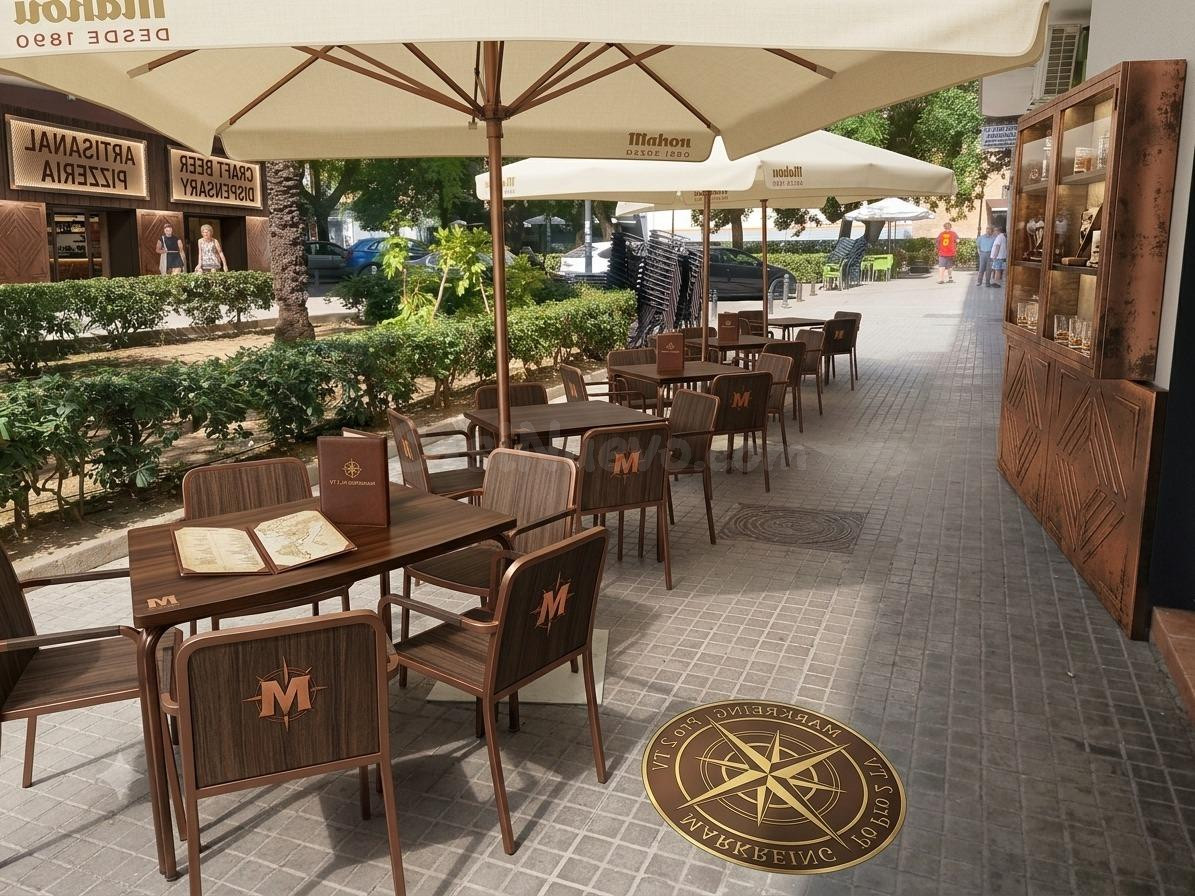 Bar-Cafetería en traspaso en Patraix. En funcionamiento, con cocina, terraza y licencia definitiva.