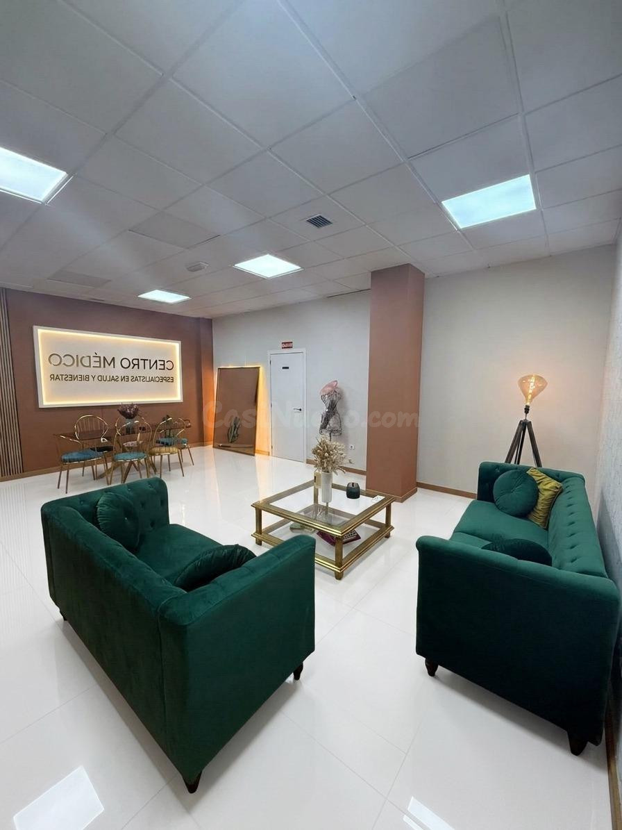 Clínica de Fisioterapia y Medicina Estética en traspaso en Nou Moles (Valencia). 180 m2, reformada y con ingresos desde el primer día.