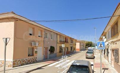 SE VENDE casa adosada OKUPA en C Sindicatos-Llano Del Beal 1