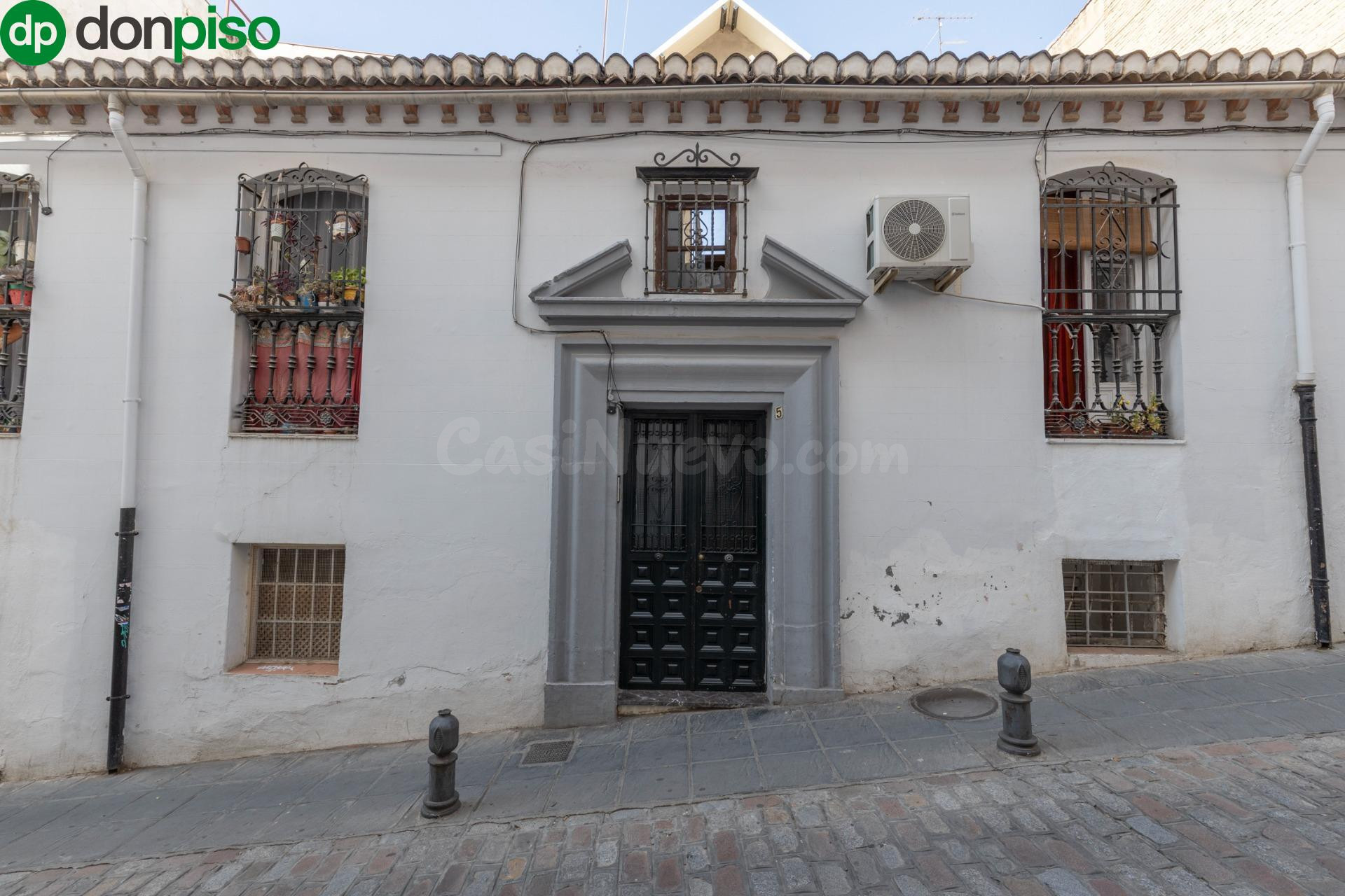 Edificio en venta junto al Salón