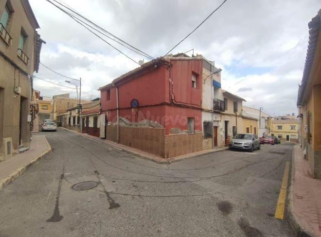 SE VENDE casa adosada OKUPA en C Montero 8 de Totana