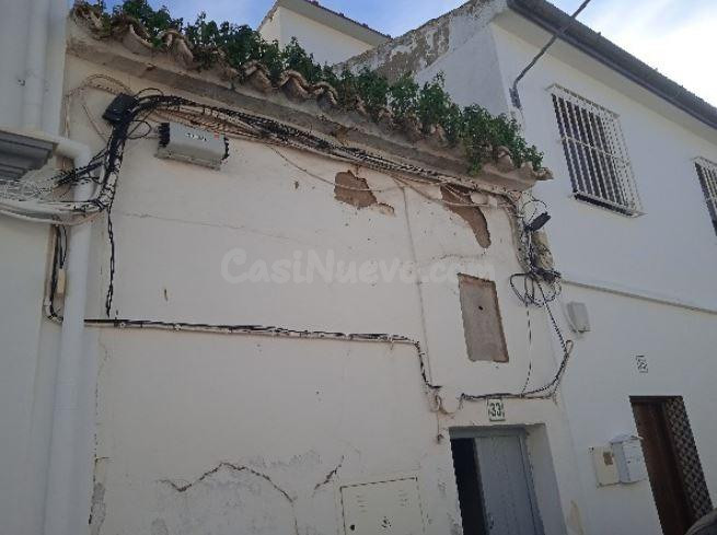SE VENDE casa  OKUPA en C Sargento Jurado 33 de Marinaleda