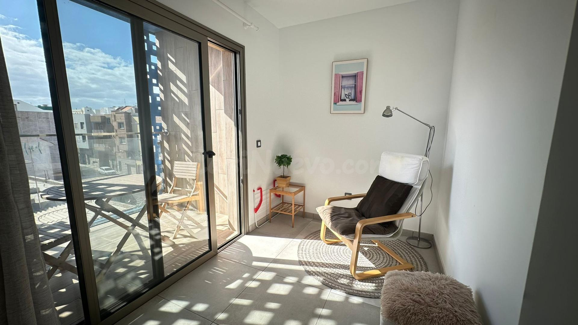 Apartamento de 3 habitaciones y dos baños en Playa de Arinag - foto 2