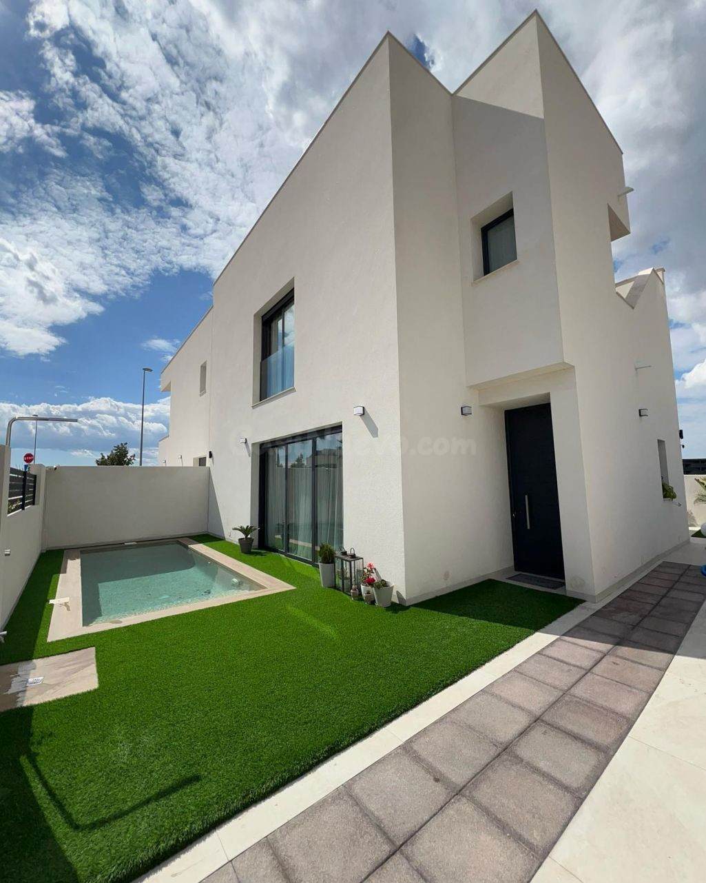 Villa 2 habitaciones 110m² en venta - Pueblo 4