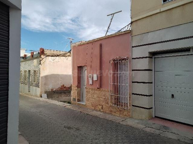 SE VENDE casa OKUPA en C San Nicolas de Alhama de Almería - foto 3