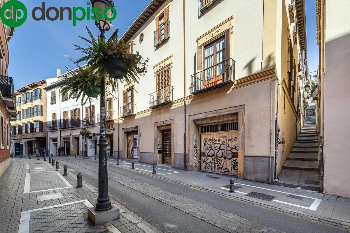 Vivienda en pleno centro de Granada, junto a Isabel la Católica