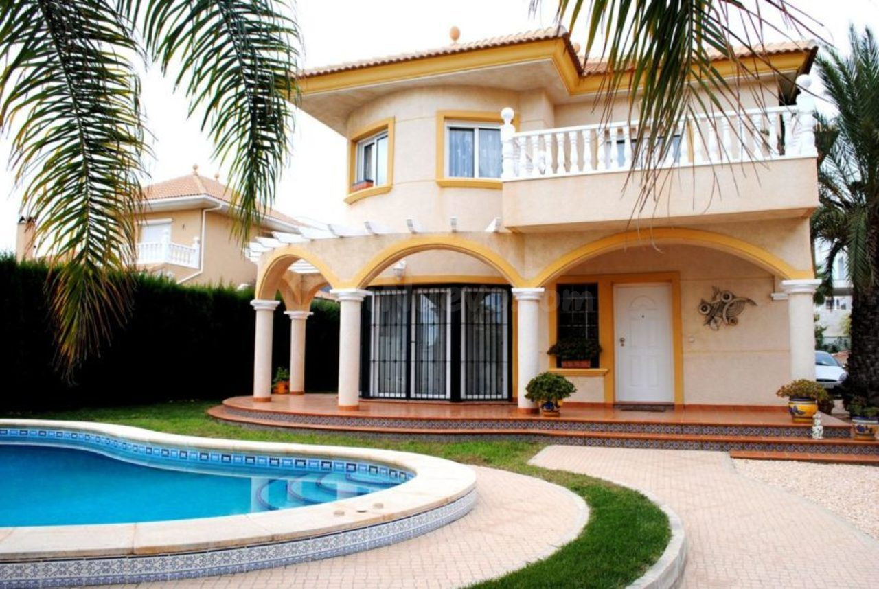 Villa 3 habitaciones 125m² en venta - Cabo Roig
