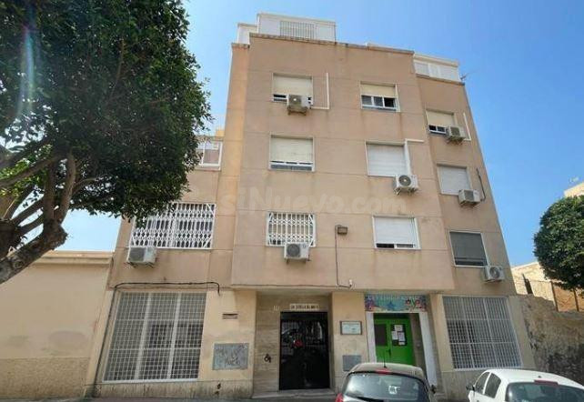 SE VENDE piso OKUPA en C Jarcia 11 de Almería
