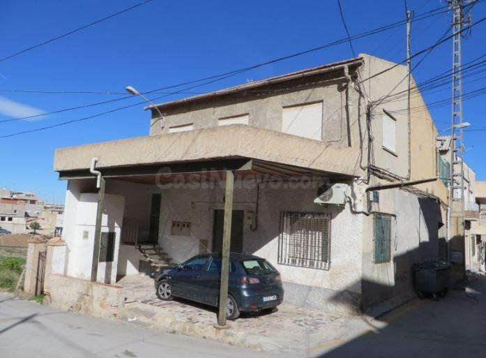 SE VENDE piso OKUPA en C SIERRA ESPUÑA  4 de Murcia